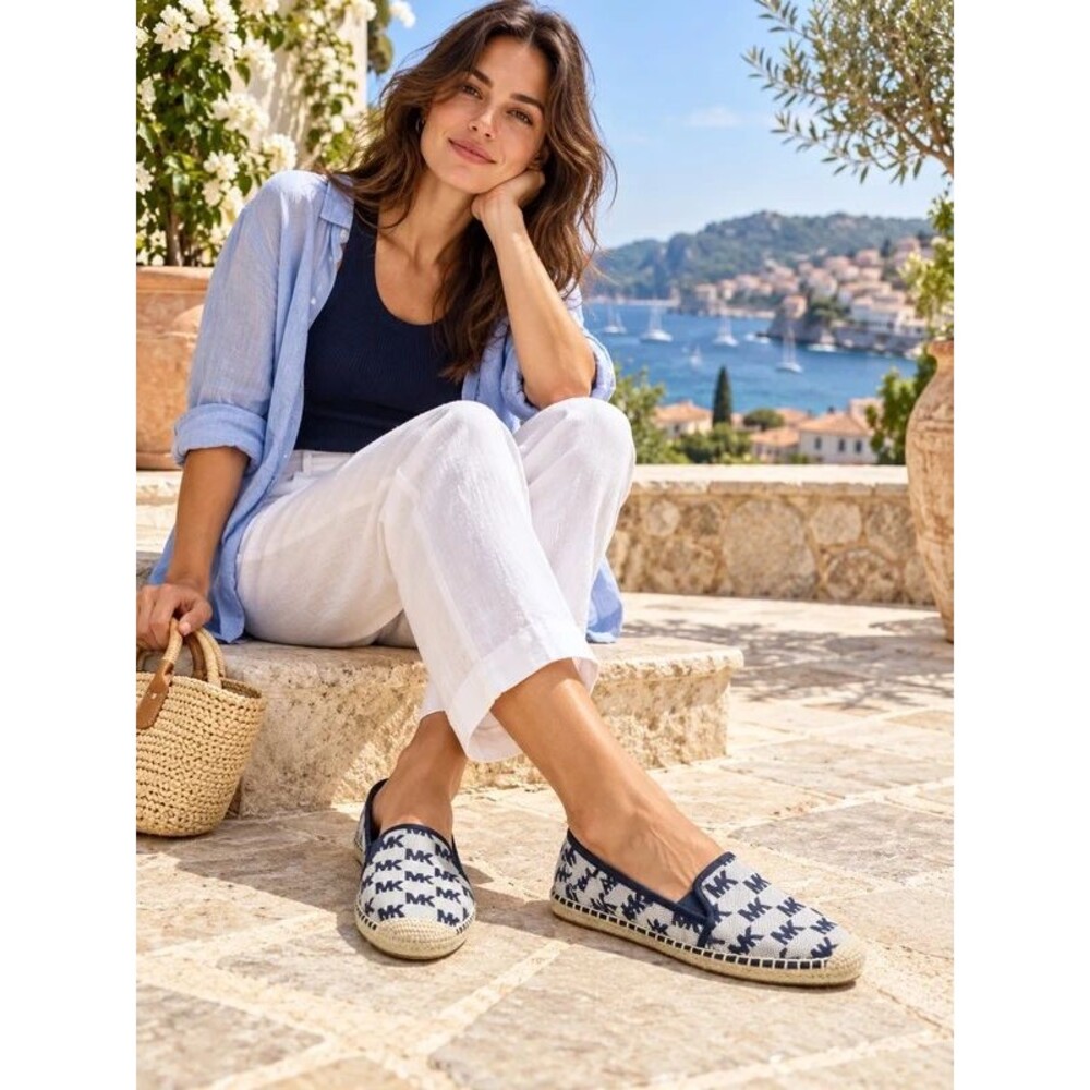 Michael Kors MK Logo Espadrille Flats Navy & Cream Women’s 8.5M